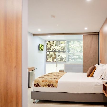 Hotel Madeiro Medellin Bagian luar foto