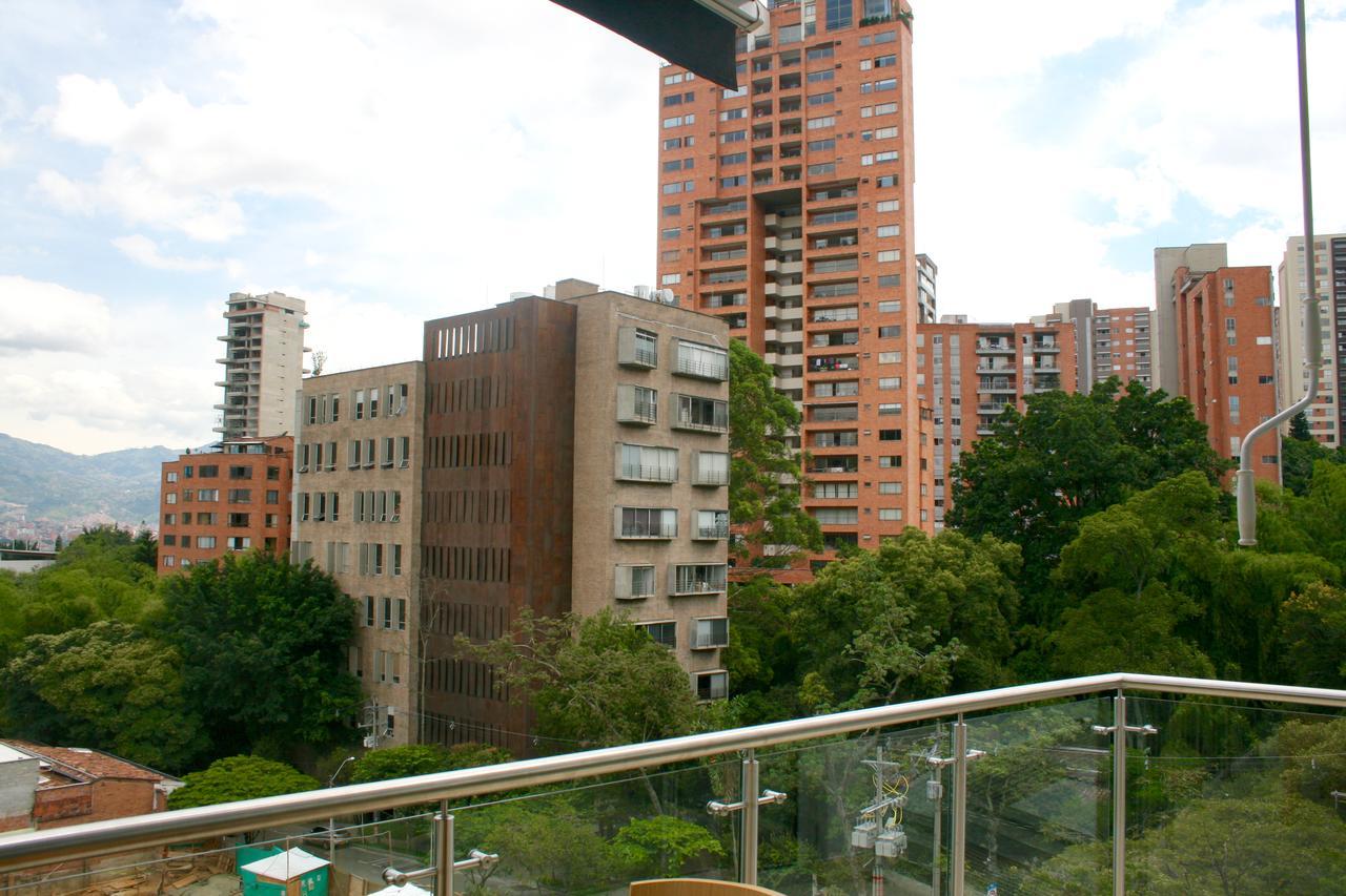 Hotel Madeiro Medellin Bagian luar foto