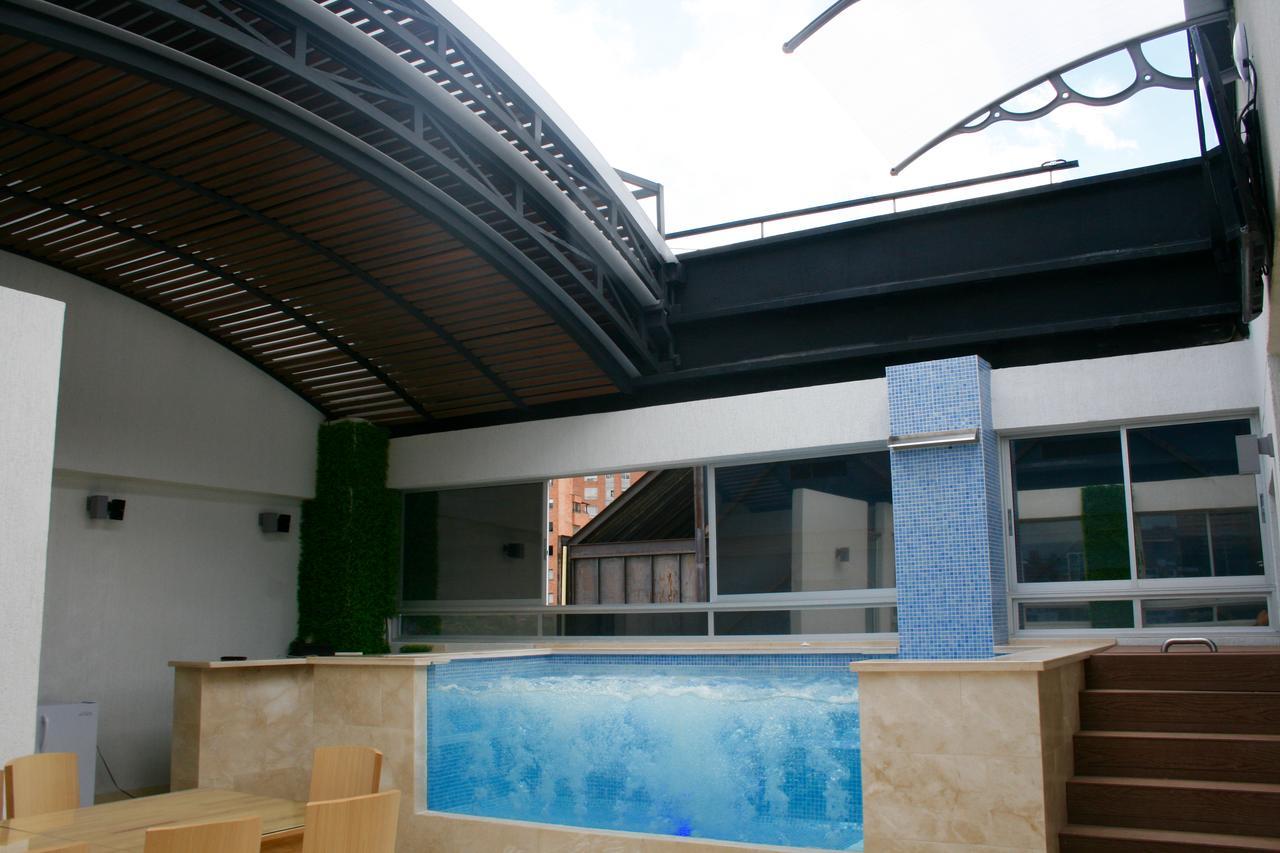 Hotel Madeiro Medellin Bagian luar foto